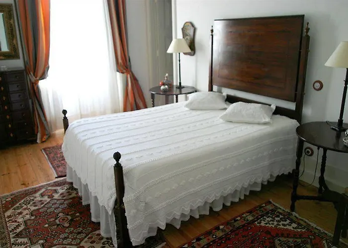 Casa De Mogofores Bed & Breakfast